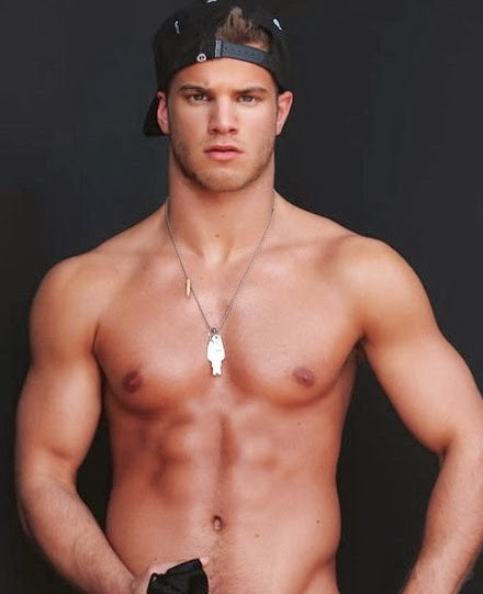 Male Model Street: Evan Wadle