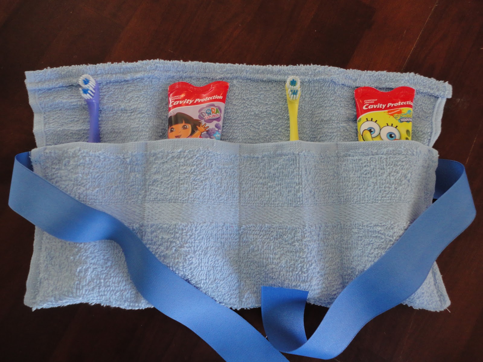 Living.Life.And.Loving.Every.Second Toothbrush Travel Pouch Tutorial