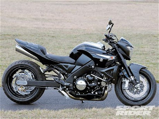 Suzuki B-King 2011