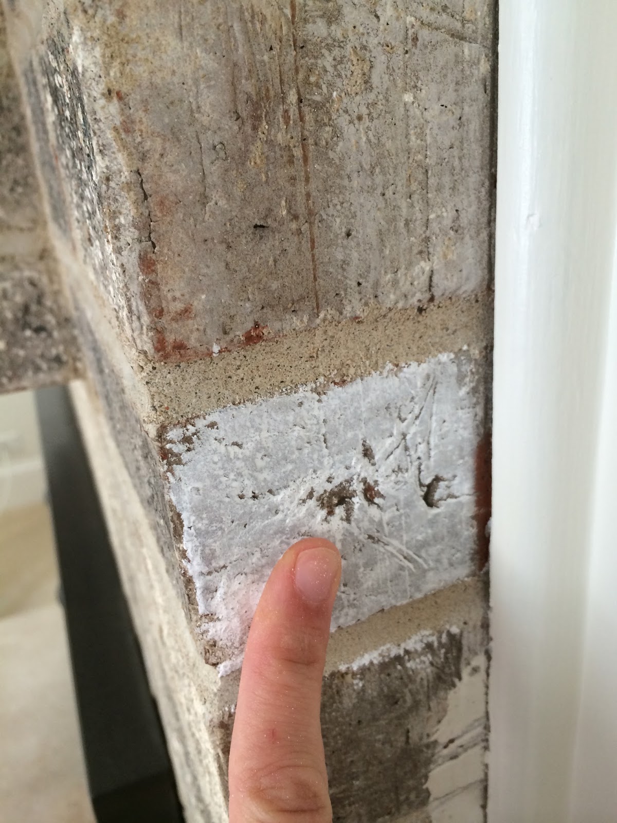 Avery Street Design Blog tutorial faux whitewashed bricks