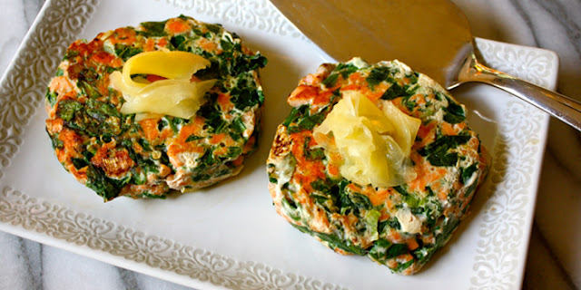 These salmon patties are chock-full of flavor and are an exciting alternative to turkey burgers or beef patties. We like that each patty has a full serving of vegetables. Pickled ginger makes a perfect topping! 21 Day Fix approved