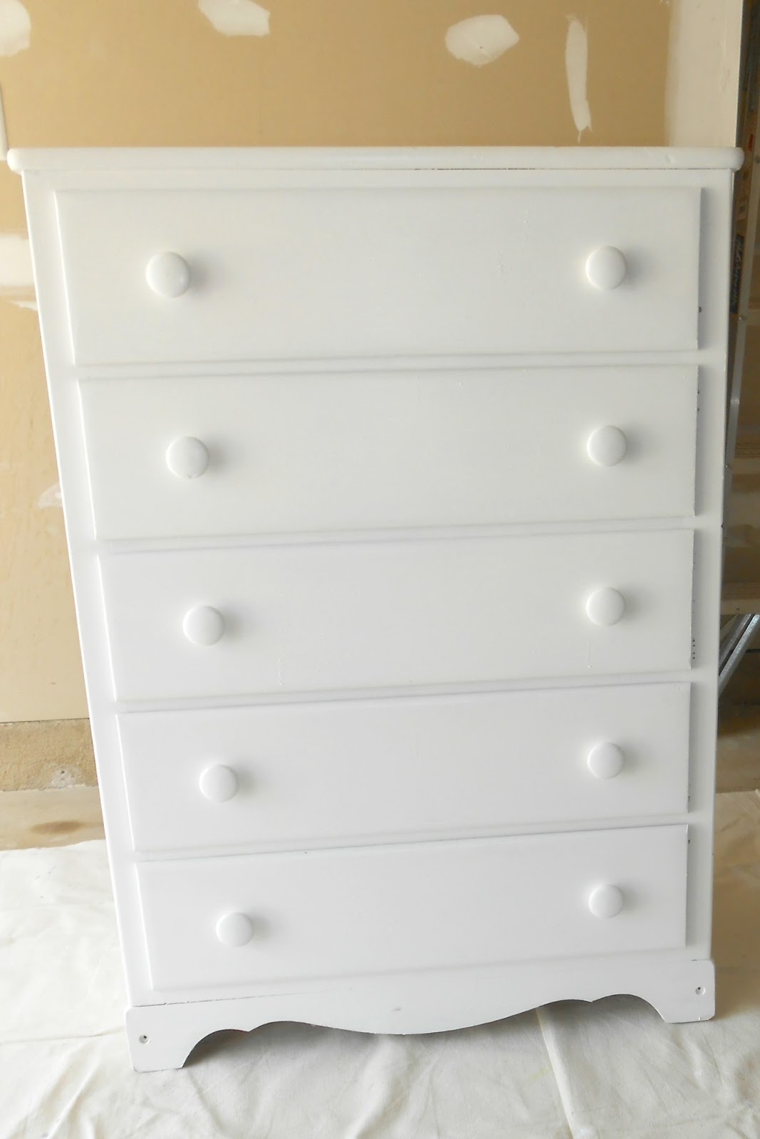 Read Online Diy Table Makeover How To Spray Paint Furniture B H Decor