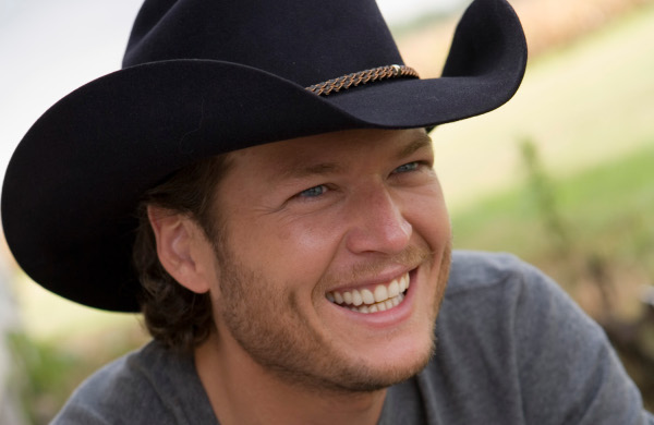 Country Star Blake Shelton Deva...