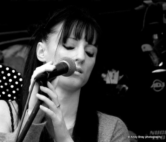 Lindsay Ullmann: singer-songwriter from Hindhead, Surrey, UK played in E114 of the ArenaCast. Photo by Andy Bray
