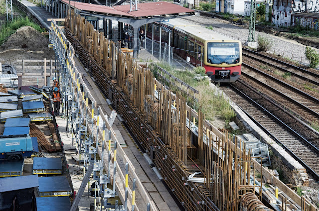 Baustelle, Warschauer Brücke, Eingangsgebäude S-Bahnhof Warschauer Straße 36, 10243 Berlin, 27.08.2014