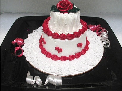 Cream Wedding Cake Wallpaper