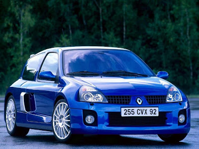 2011 Renault Clio Wallpaper
