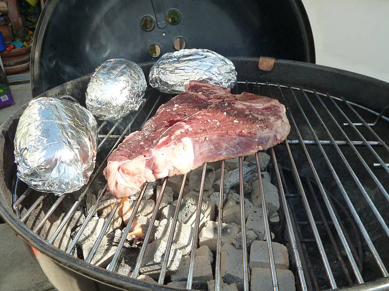 Prostmahlzeit Porterhouse Steak vom Grill