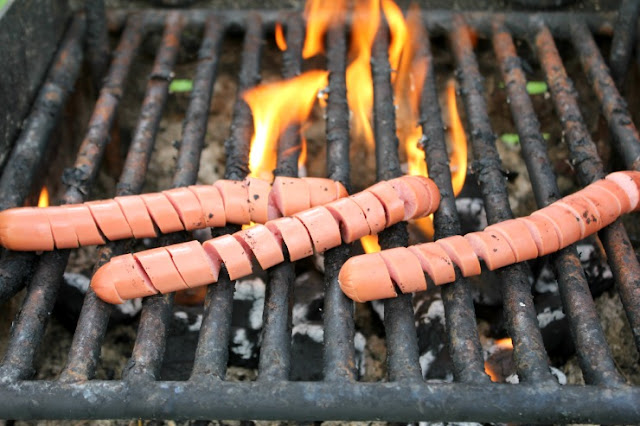 How to make a spiral hot dog #FireUpTheGrill #ad