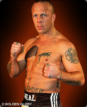 Leyenda del muay thai Ramon Dekkers fallece a los 43 años