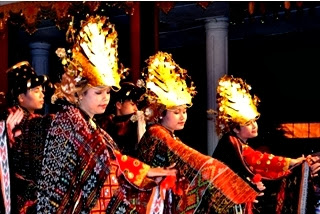 Tarian Tradisional di Sumatera Utara - Pariwisata Sumatera ...