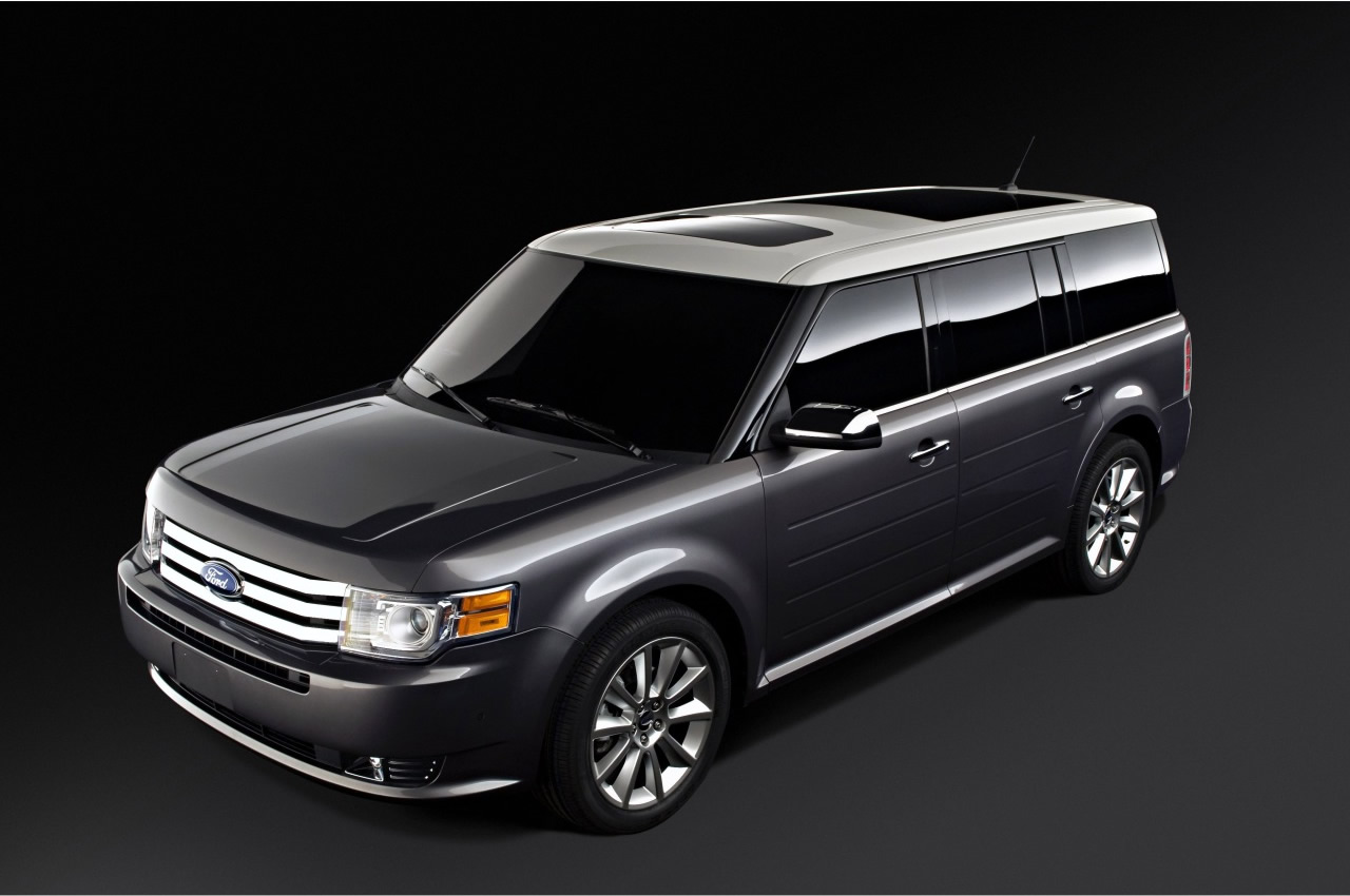 Car Sight 2017 Ford Flex To Our Eyes The Flex Looks Quite Unlike Anything Else On Road It Isn T A Car And Definitely An Suv Windows Pillars Are Blacked Out