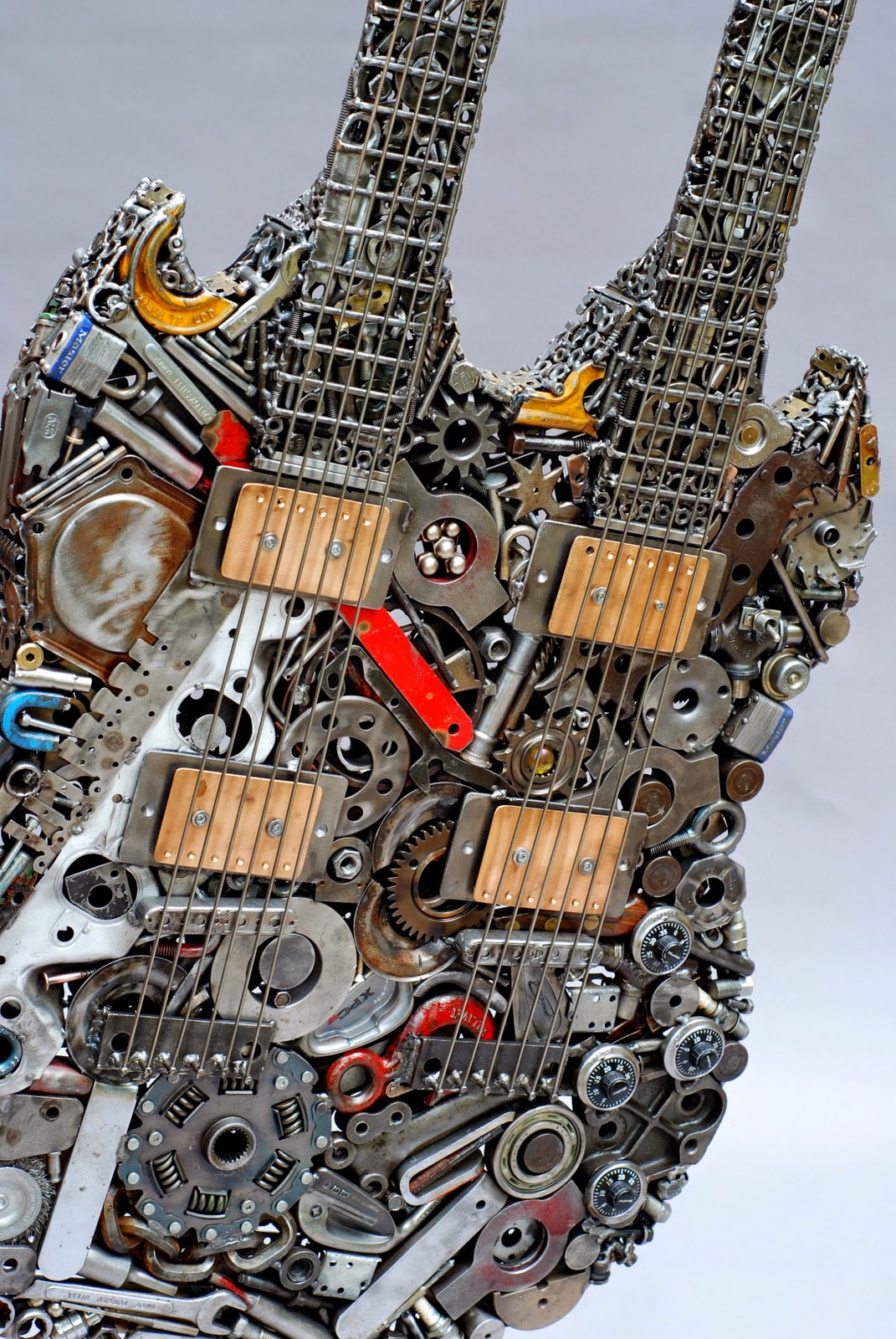 How to Recycle Heavy Metal Waste to Art Sculpture