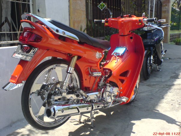 Modifikasi Astrea Grand Ban Kecil top foto gambar modifikasi honda astrea grand ceper ban Modifikasi Astrea Grand Ban Kecil top foto gambar modifikasi honda astrea grand ceper ban