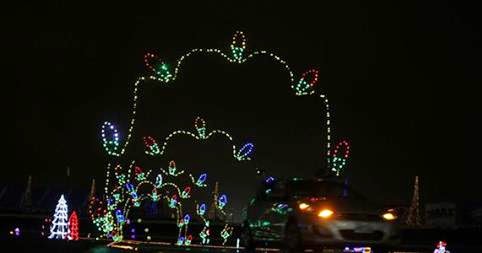 barbara s beat speedway christmas lights up the holidays barbara s beat speedway christmas lights up the holidays