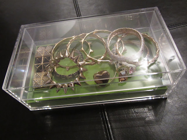 LV x YK Metal Dots Earrings S00 - Women - Fashion Jewelry