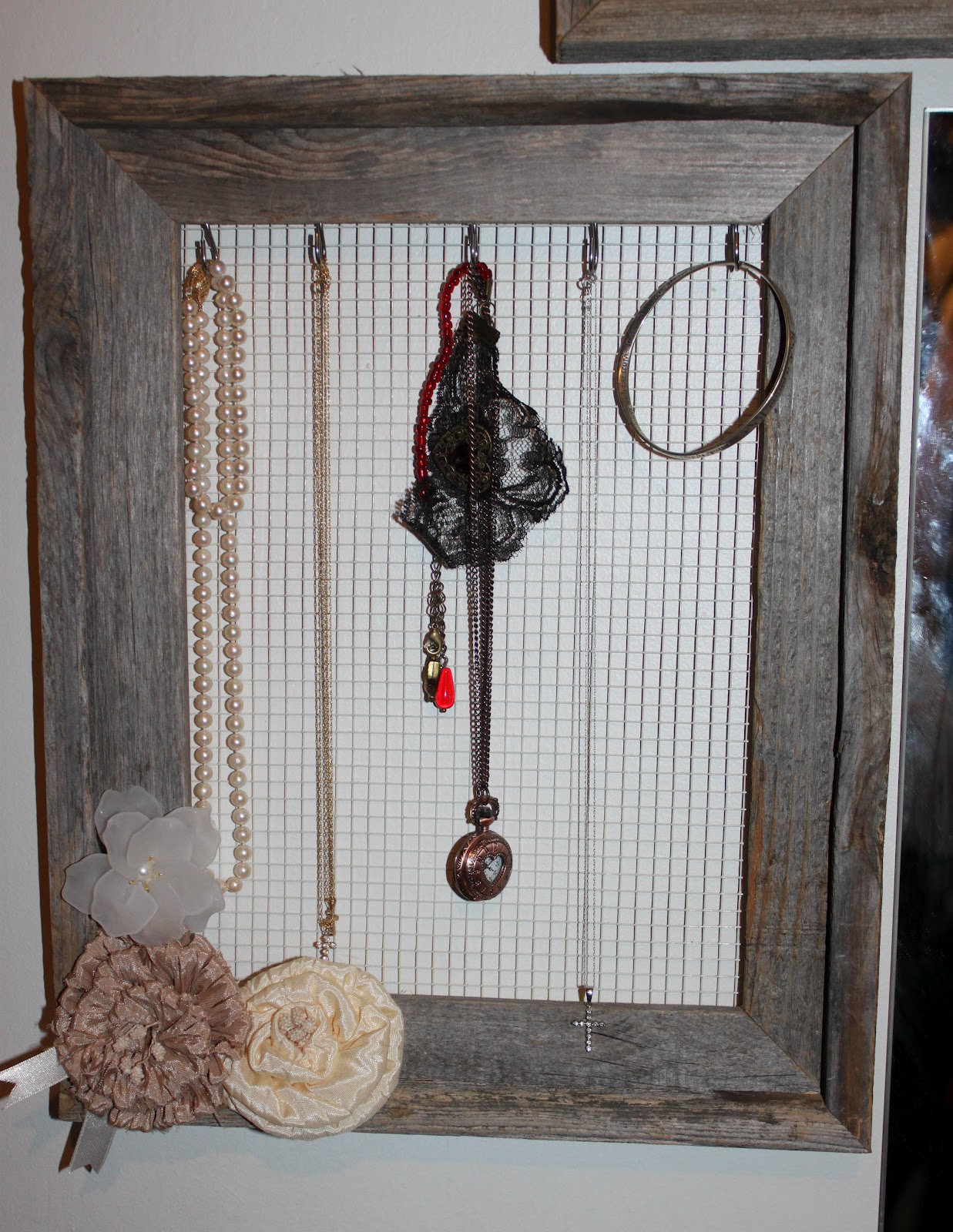 What a Little Birdie Picture Frame Jewelry Holder