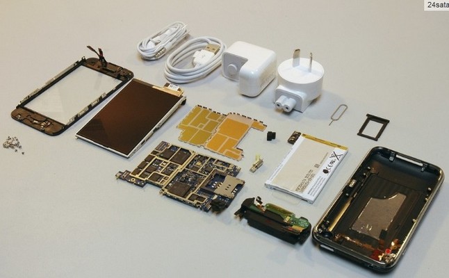 IPhone 4S phone explodes on the bedside table in Croatia phone,mobile,iphone,s4