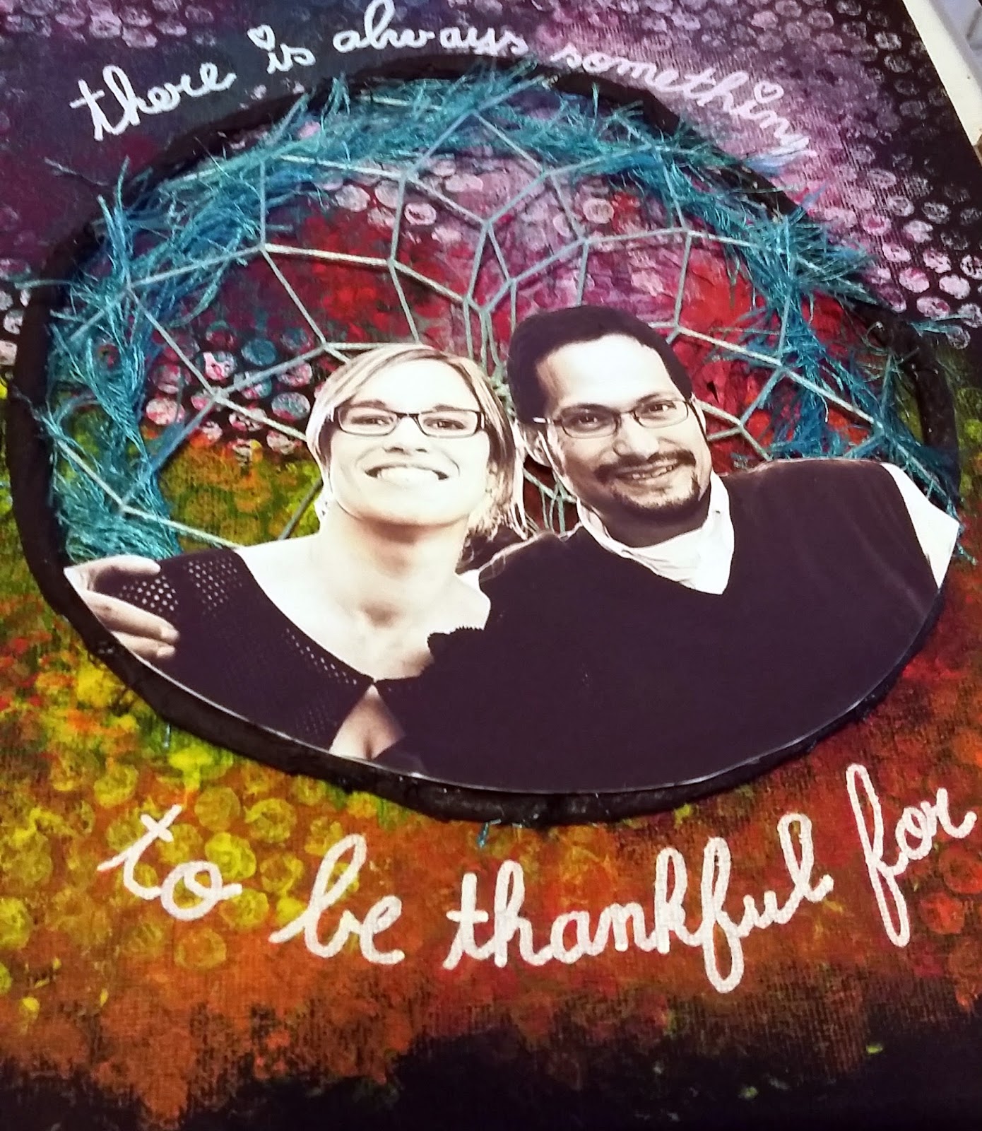MissMoonScrap 2015 Pour la réalisation de l intérieur de l attrape rªve j ai suivi un tuto trouvé sur pinterest Then I make a circle like a dreamcatcher