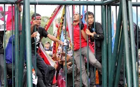 Massa_Demo_BBM_Jebol_DPR Massa_Demo_Jebol_DPR
