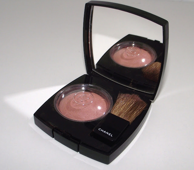 CHANEL Joules Contraste Powder Blush Review - 15 Orchid Rose CHANEL Joules Contraste Powder Blush Review - 15 Orchid Rose