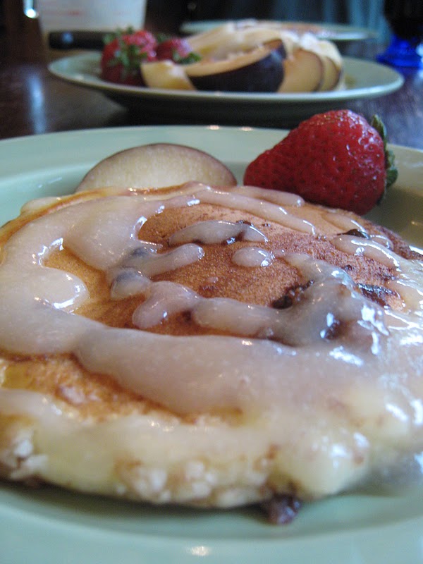 Rindy Mae Cinnamon Roll Pancakes