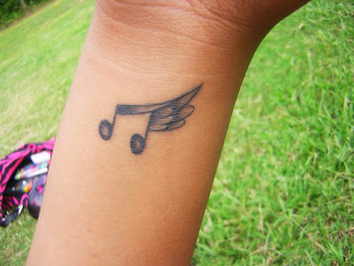 Tatuagens Femininas de Música Dicas de Tatuagens Femininas de Música