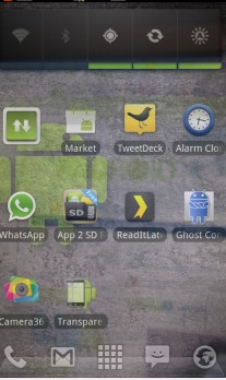 Transparent Screen te ayuda a mirar por donde pisas desde tu Android
