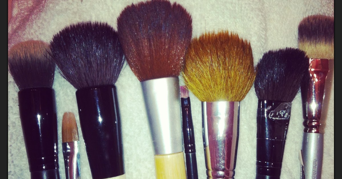 LSilverStyle: Washing your Makeup Brushes