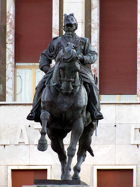 Equestrian statue of Vittorio Emanuele II by Augusto Rivalta, Livorno