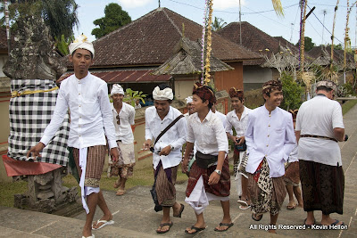 Boys on the way to the temple, Galungan, Bali