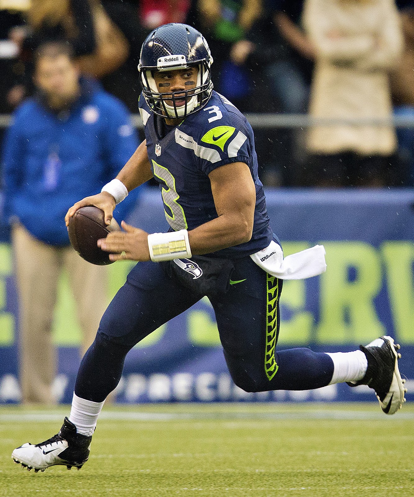 The Fantasy Sports Shaman Russell Wilson Runs Wild NFL Week 15