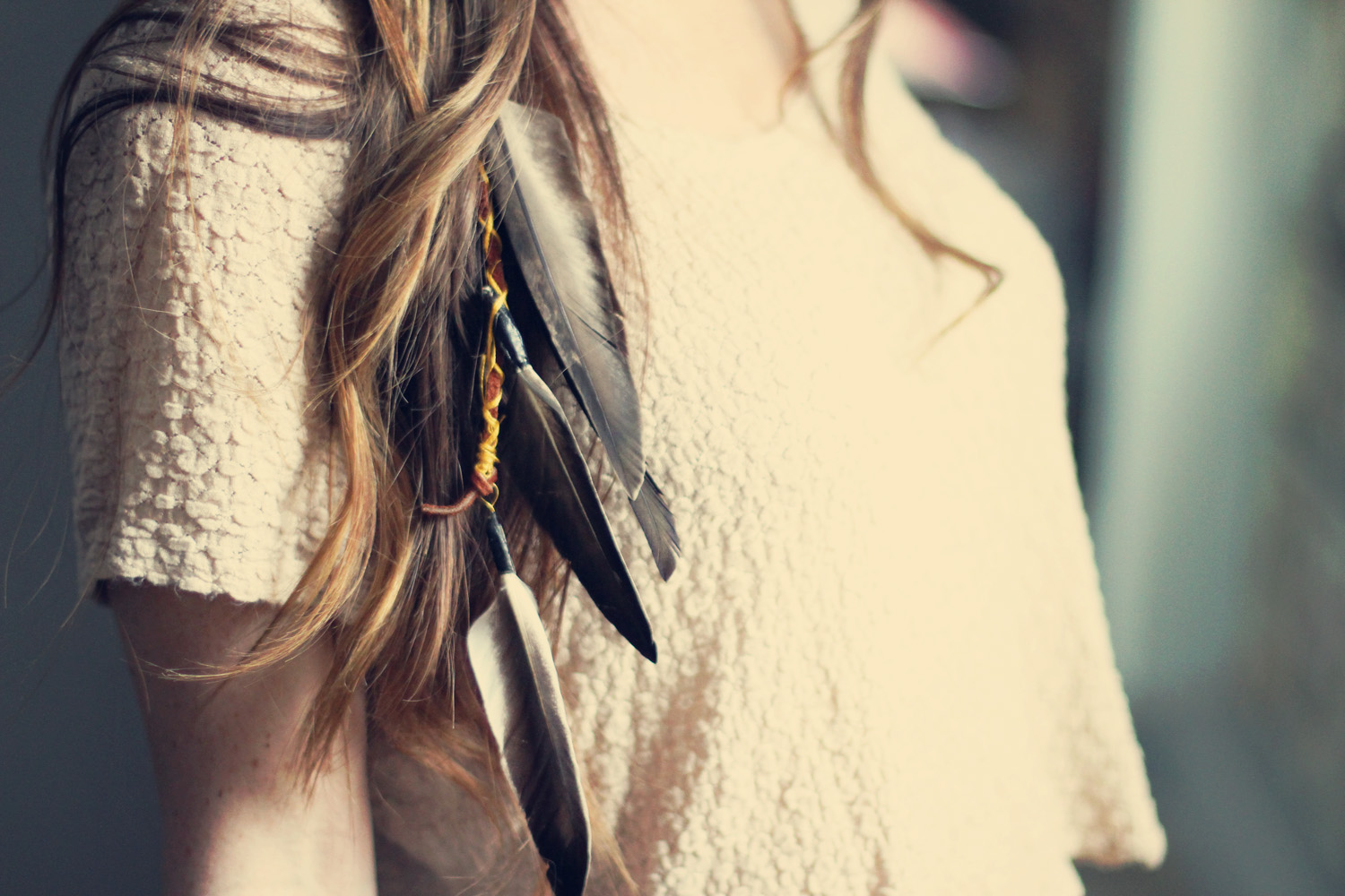 Sincerely, Kinsey Boho Feather Hair Clip DIY