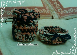 Cesto y vaciador multicolor