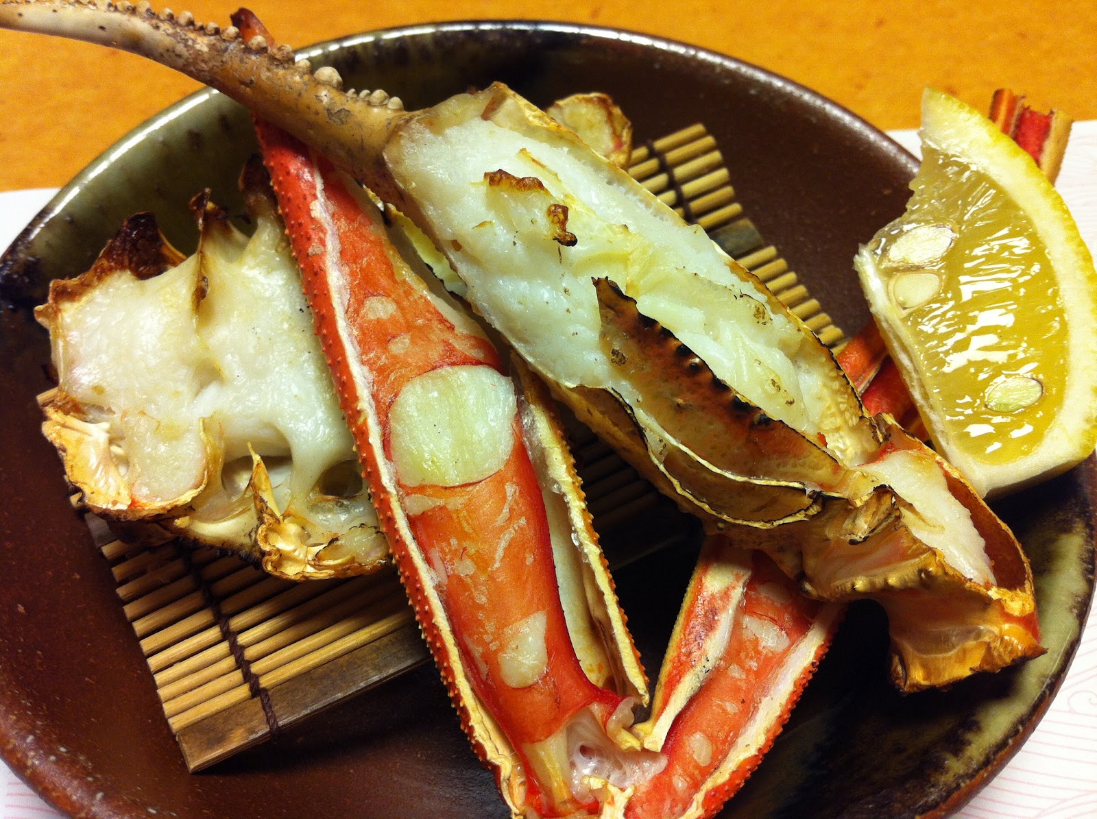 Mums and Kids ★ Japan The Authentic Japanese Crab Cuisine in Osaka ★ Eating crabs in many