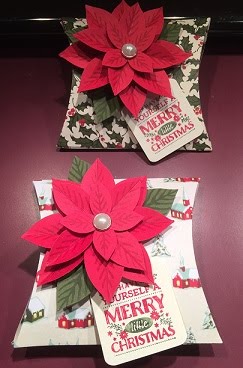 Pillow Box Gift Holder