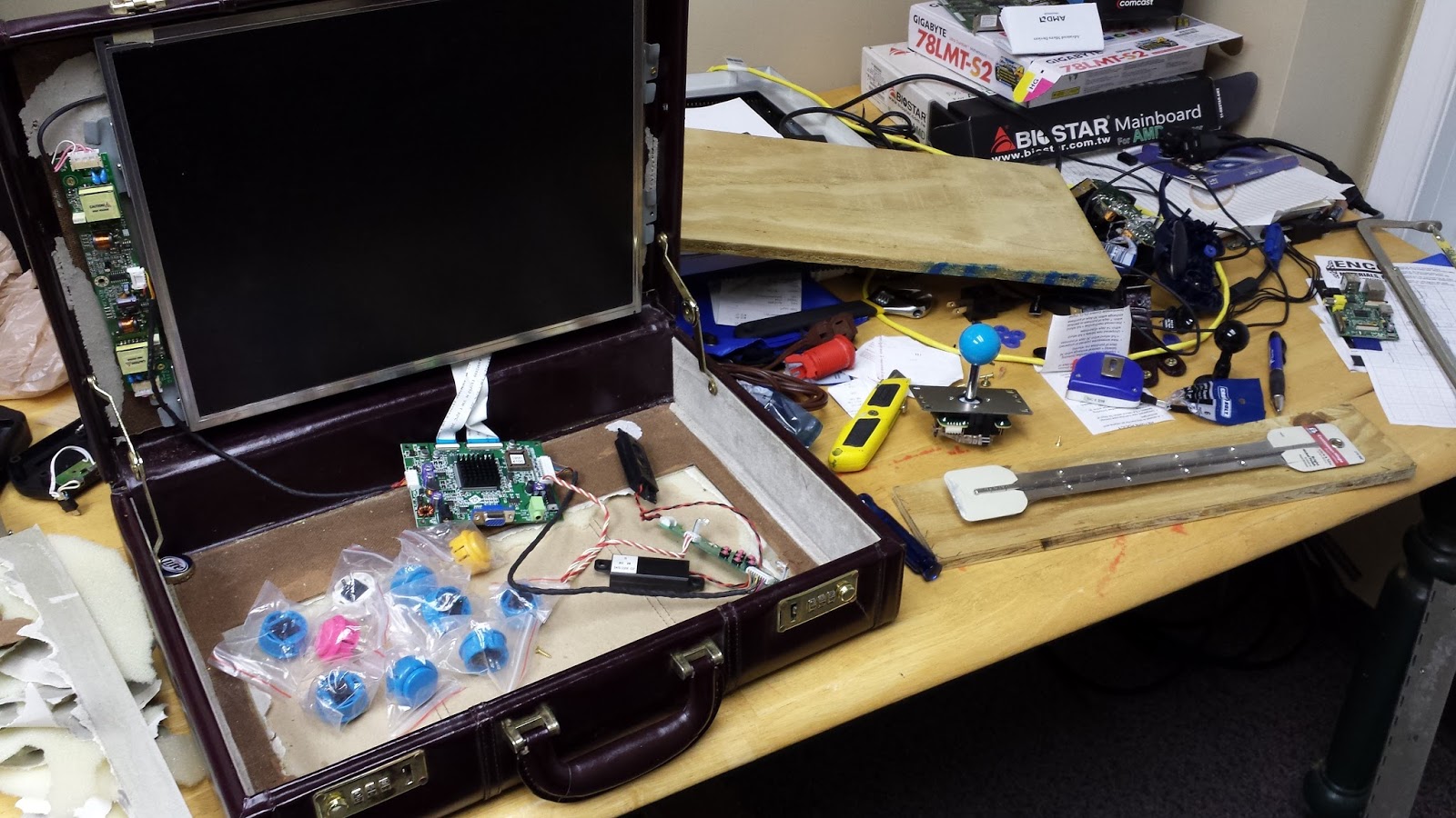 Right On Rydon Briefcase Arcade