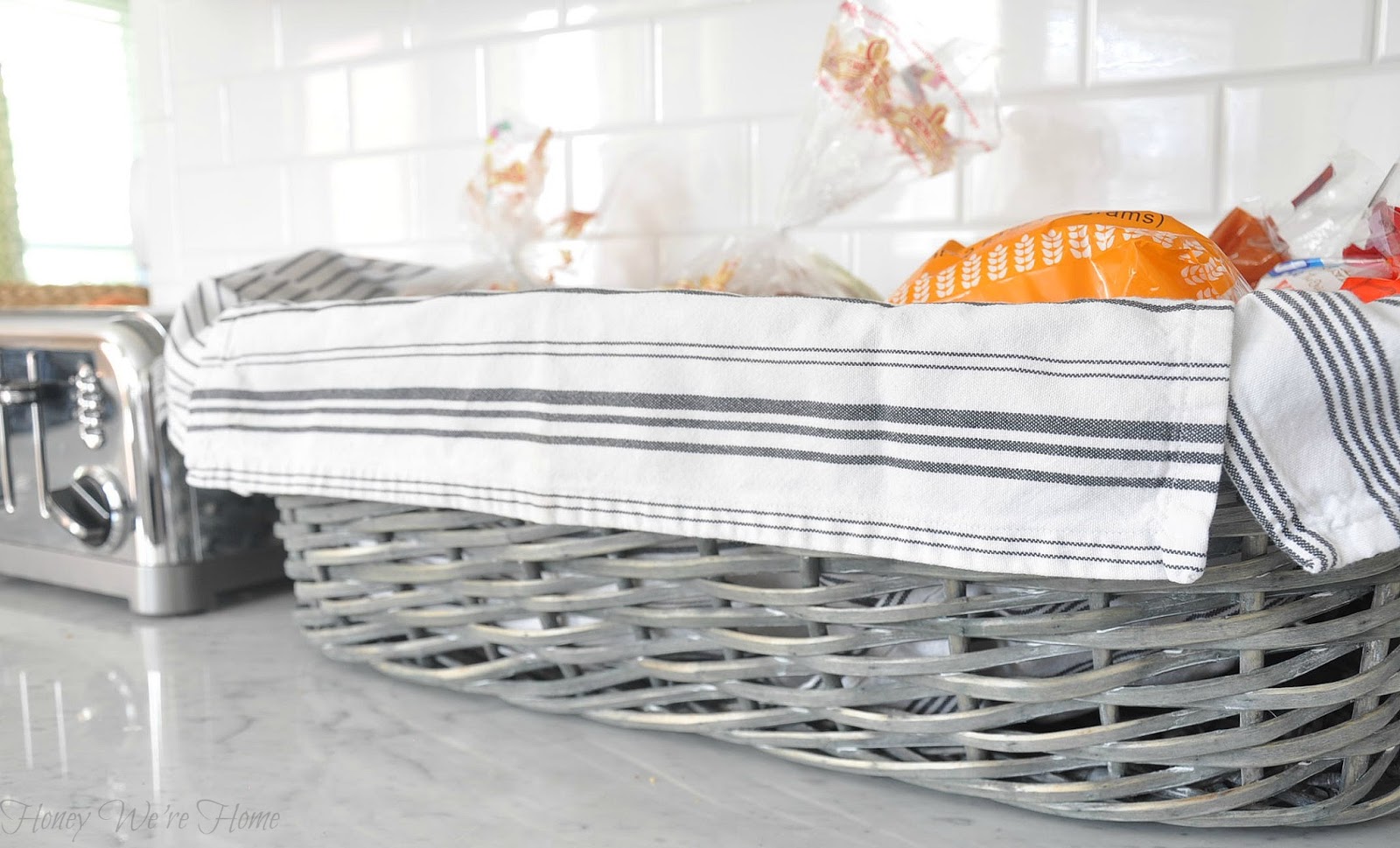 Organized Kitchen // Bread in a Basket Honey We're Home