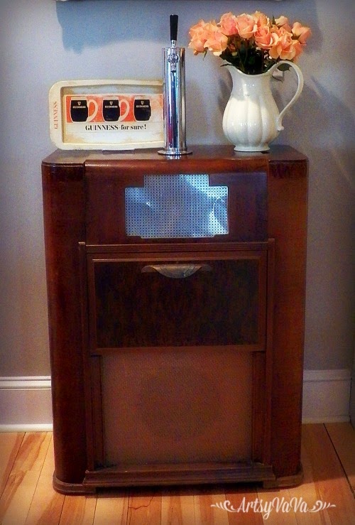 Artsy VaVa Antique Radio Upcycle
