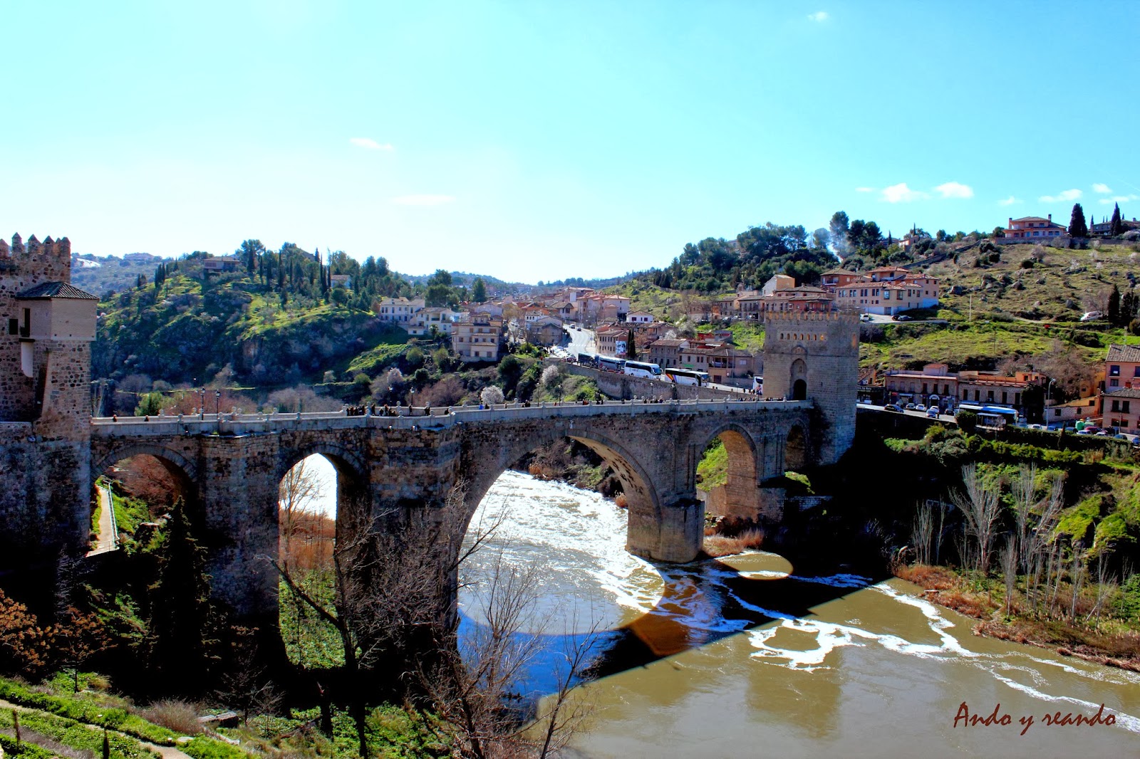 Puente de San Martín y Los Cigarrales