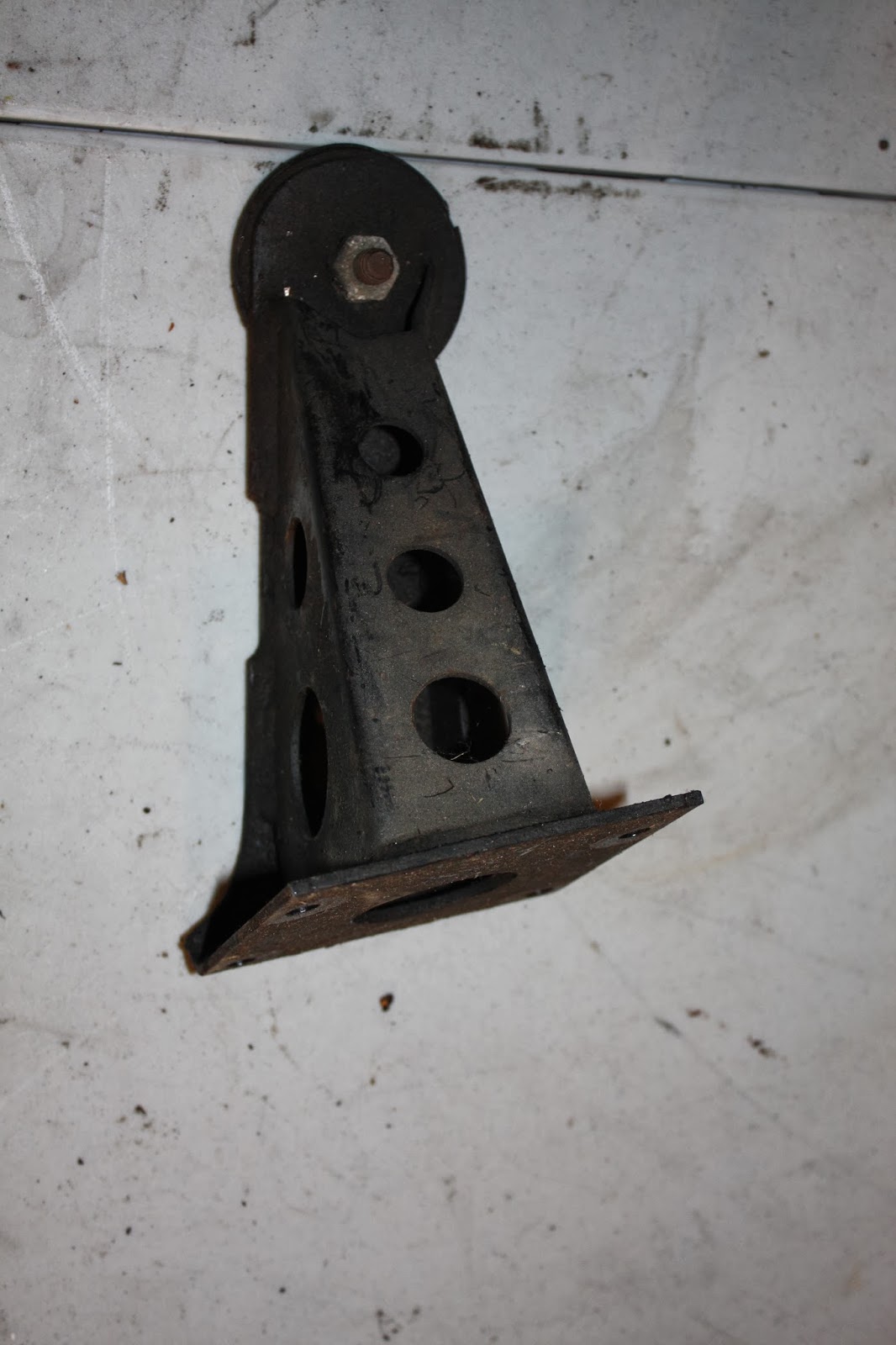 KrEvCon BMW Parts E30 Subframe Engine Mounts