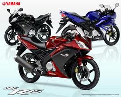 2012 Yamaha YZF-R15.jpg