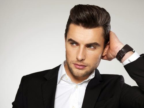 Tips Menghitamkan Rambut Secara Alami Tips Menghitamkan Rambut Secara Alami