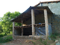 Annexe destinats a corts i graner al Molí de Perenoguera Annexe destinats a corts i graner al Molí de Perenoguera