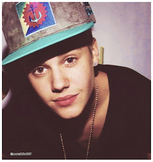 justin-bieber-2012-justin-bieber-32442216-1500-1590.jpg
