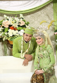 Kebaya Pengantin Muslim Harga Terjangkau Bahan Memukau Kebaya Pengantin Muslim Harga Terjangkau Bahan Memukau
