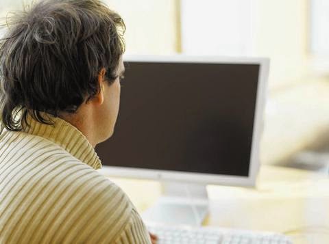 Facebook...αρε σε ζωές ανηλίκων Facebook...αρε σε ζωές ανηλίκων