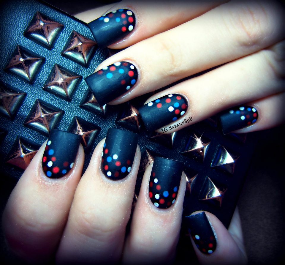 AMAZING NAIL COLOURS - FASHION and CULTURE