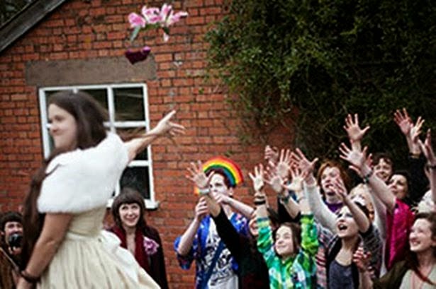 Photos: Woman Marries HERSELF after Being Single for 6 Years Photos: Woman Marries HERSELF after Being Single for 6 Years