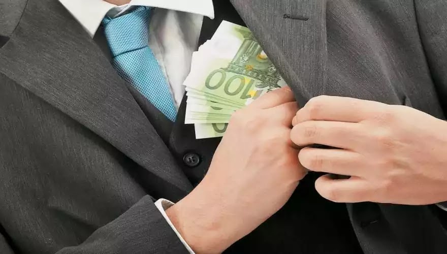 Η πρώτη επώνυμη καταγγελία κατά της απάτης των δημοσκοπήσεων – Β.Λεβέντης: «Μου ζήτησαν 10.000 ευρώ για να με εμφανίσουν στο 8%» Η πρώτη επώνυμη καταγγελία κατά της απάτης των δημοσκοπήσεων – Β.Λεβέντης: «Μου ζήτησαν 10.000 ευρώ για να με εμφανίσουν στο 8%»